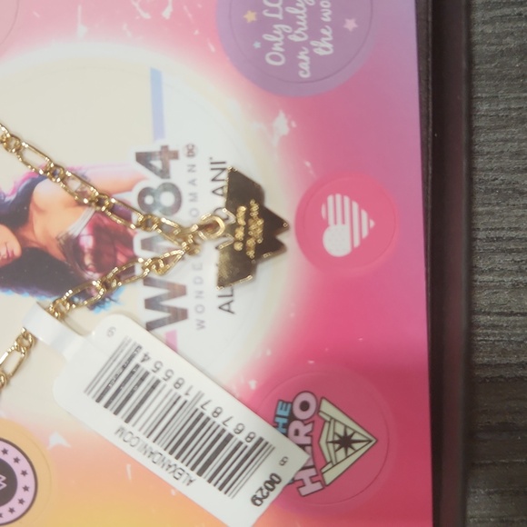 Alex and Ani Wonder Woman Bracelet - Picture 5 of 5